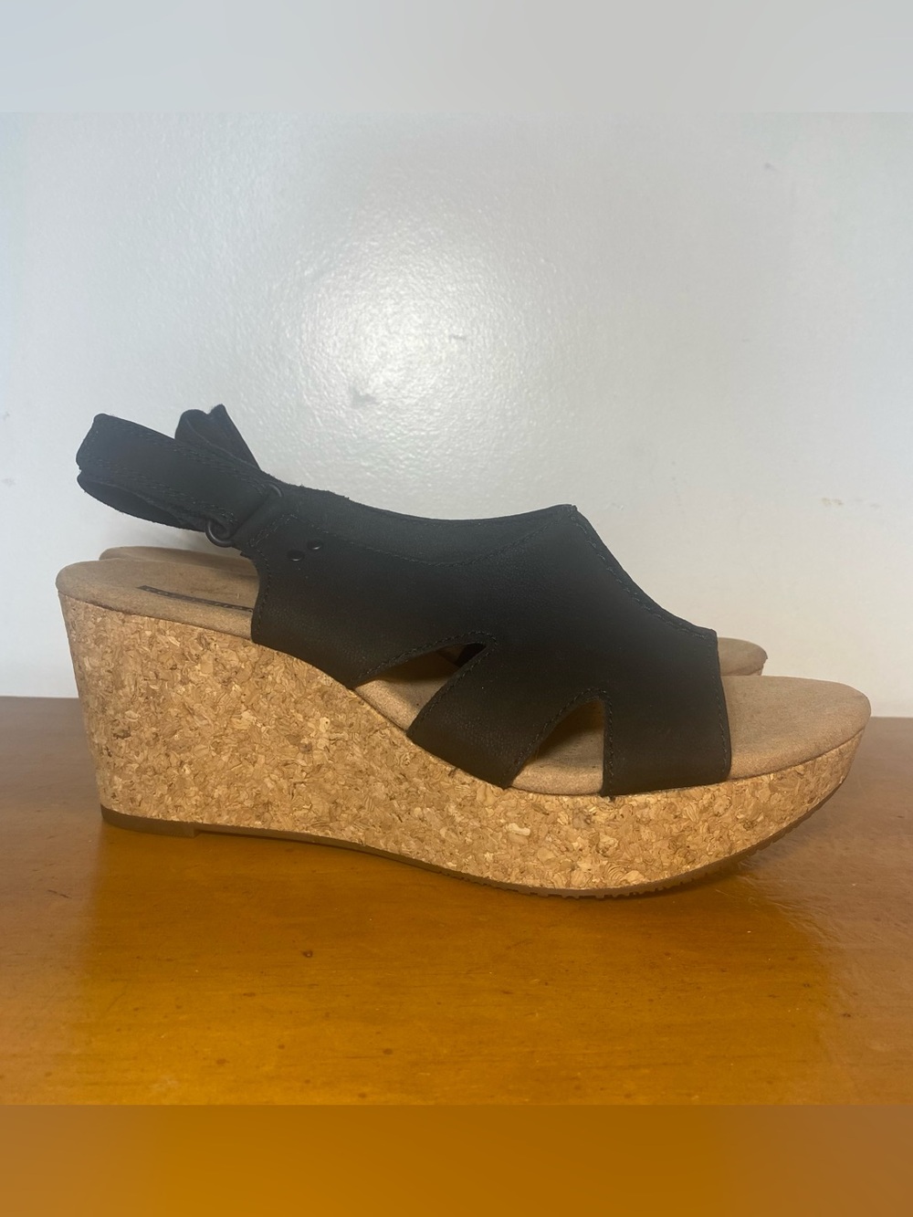 Clarks Women's 9 Annadel Bari Black Leather Slingback Open Toe Wedge Sandals